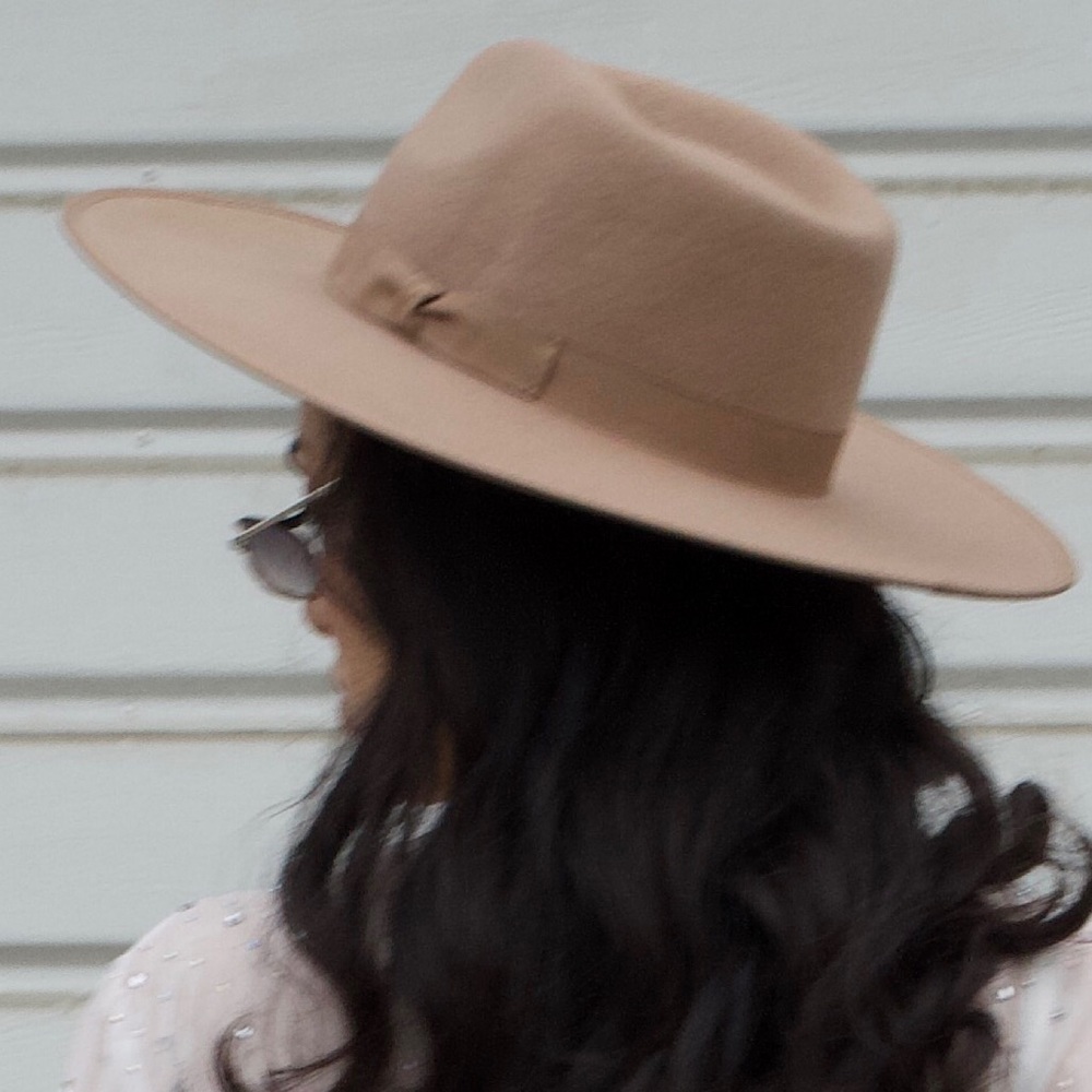 Cult Classic Hat in Grey - Picture 7 of 9